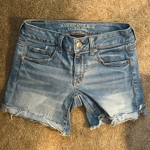 American Eagle size 4 MIDI shorts